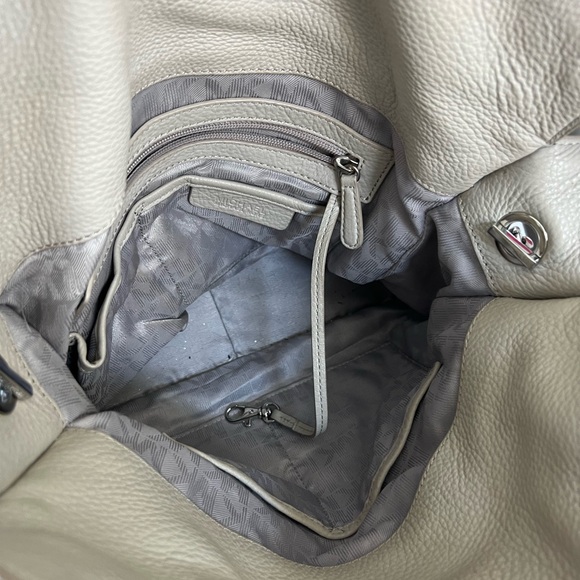 Cream Michael Kors Shoulder Bag - Picture 2 of 3